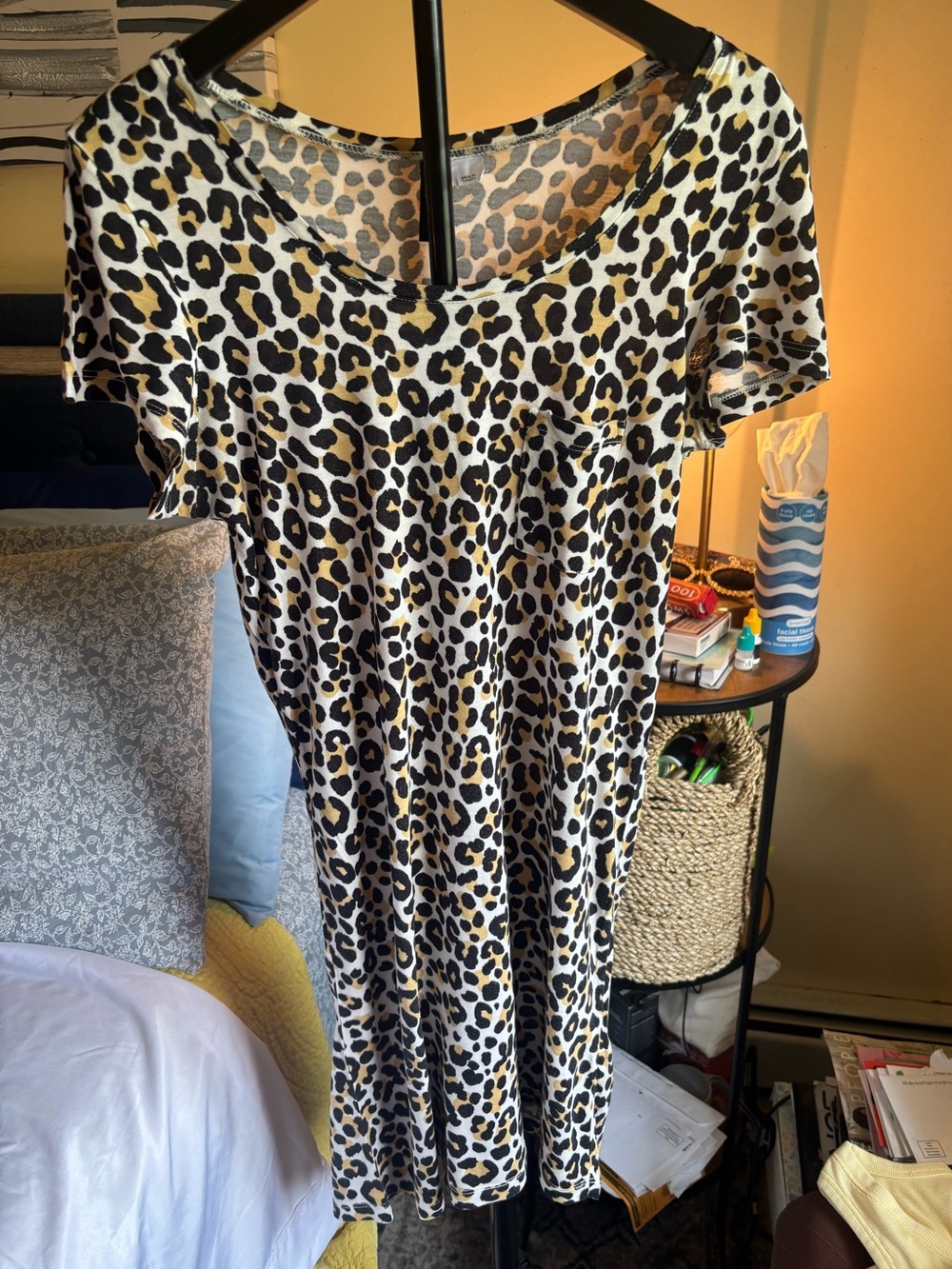 H&M Leopard Print Short Sleeve Midi Dress in White, Black & Gold